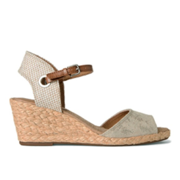 KYNDRA ESPADRILLE WEDGE SANDALS - Picture 2 of 4